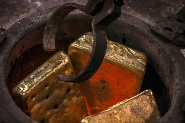 L’oro colpisce $ 3.000 per la prima volta sulle paure della crescita globale L’oro colpisce $ 3.000 per la prima volta sulle paure della crescita globale