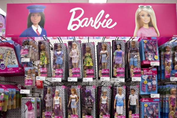 I beni cinesi su cui gli americani si affidano maggiormente, dalle microonde alle Barbie I beni cinesi su cui gli americani si affidano maggiormente, dalle microonde alle Barbie