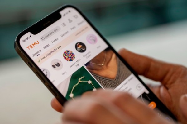 Temu, Shein e Amazon per essere responsabili nell’UE per merci “non sicure” o “illegali” Temu, Shein e Amazon per essere responsabili nell’UE per merci “non sicure” o “illegali”