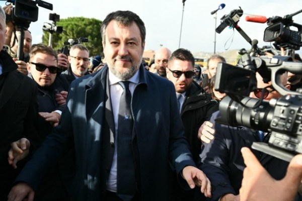 Il vice Primo Ministro italiano Matteo Salvini ha cancellato lo stallo del 2019 con la nave migrante Il vice Primo Ministro italiano Matteo Salvini ha cancellato lo stallo del 2019 con la nave migrante