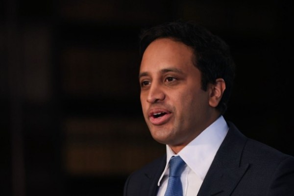 Riforma il presidente del Regno Unito Zia Yusuf si dimette dal partito Riforma il presidente del Regno Unito Zia Yusuf si dimette dal partito