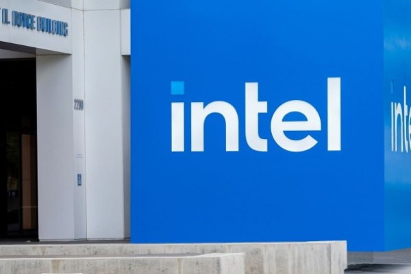 Intel per tagliare posti di lavoro e Capex come Trump Tariffs Cloud Outlook Intel per tagliare posti di lavoro e Capex come Trump Tariffs Cloud Outlook