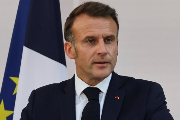 Macron promette di aumentare il budget della difesa della Francia di € 6,5 miliardi nei prossimi 2 anni Macron promette di aumentare il budget della difesa della Francia di € 6,5 miliardi nei prossimi 2 anni