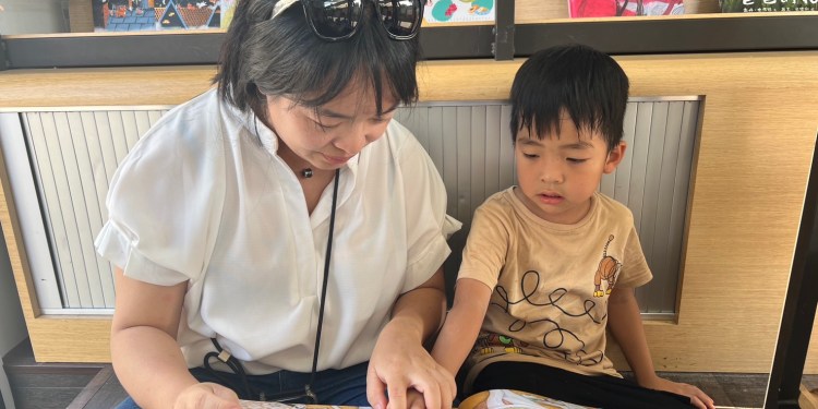 我和我的閱讀藍圖   市集超吸睛中市7部行動書車圈粉成打卡熱點 我和我的閱讀藍圖   市集超吸睛中市7部行動書車圈粉成打卡熱點