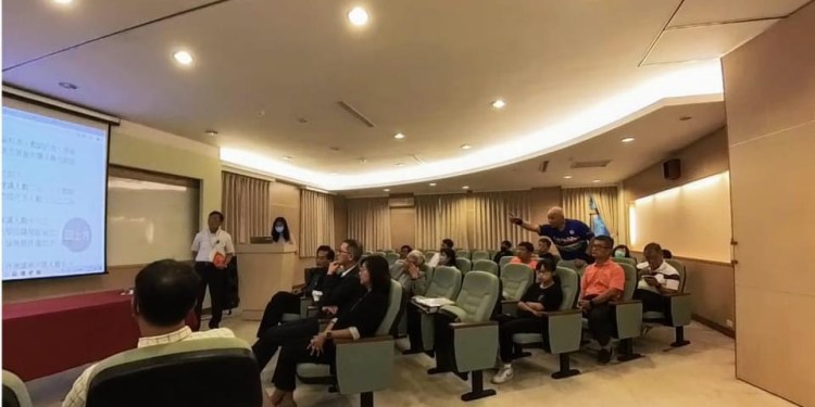 大漢技術學院違法亂紀強行召開校務會議 惡意將學校辦倒 無畏校方打壓 教師持續招生以維護民眾就學權益 大漢技術學院違法亂紀強行召開校務會議 惡意將學校辦倒 無畏校方打壓 教師持續招生以維護民眾就學權益