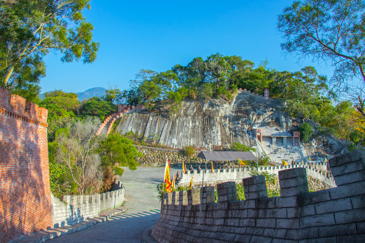 台南鹽水蜂炮起炮 沿街開炸熱鬧滾滾 台南鹽水蜂炮起炮 沿街開炸熱鬧滾滾