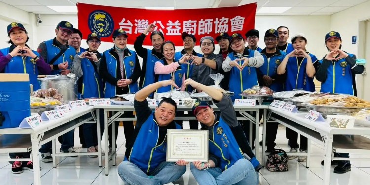 用愛與溫暖 陪伴關懷圍爐慶新年 關懷義廚活動 用愛與溫暖 陪伴關懷圍爐慶新年 關懷義廚活動