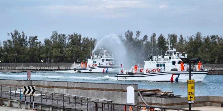 PP-3526巡防艇成軍 布袋海巡隊強化海上防線 PP-3526巡防艇成軍 布袋海巡隊強化海上防線