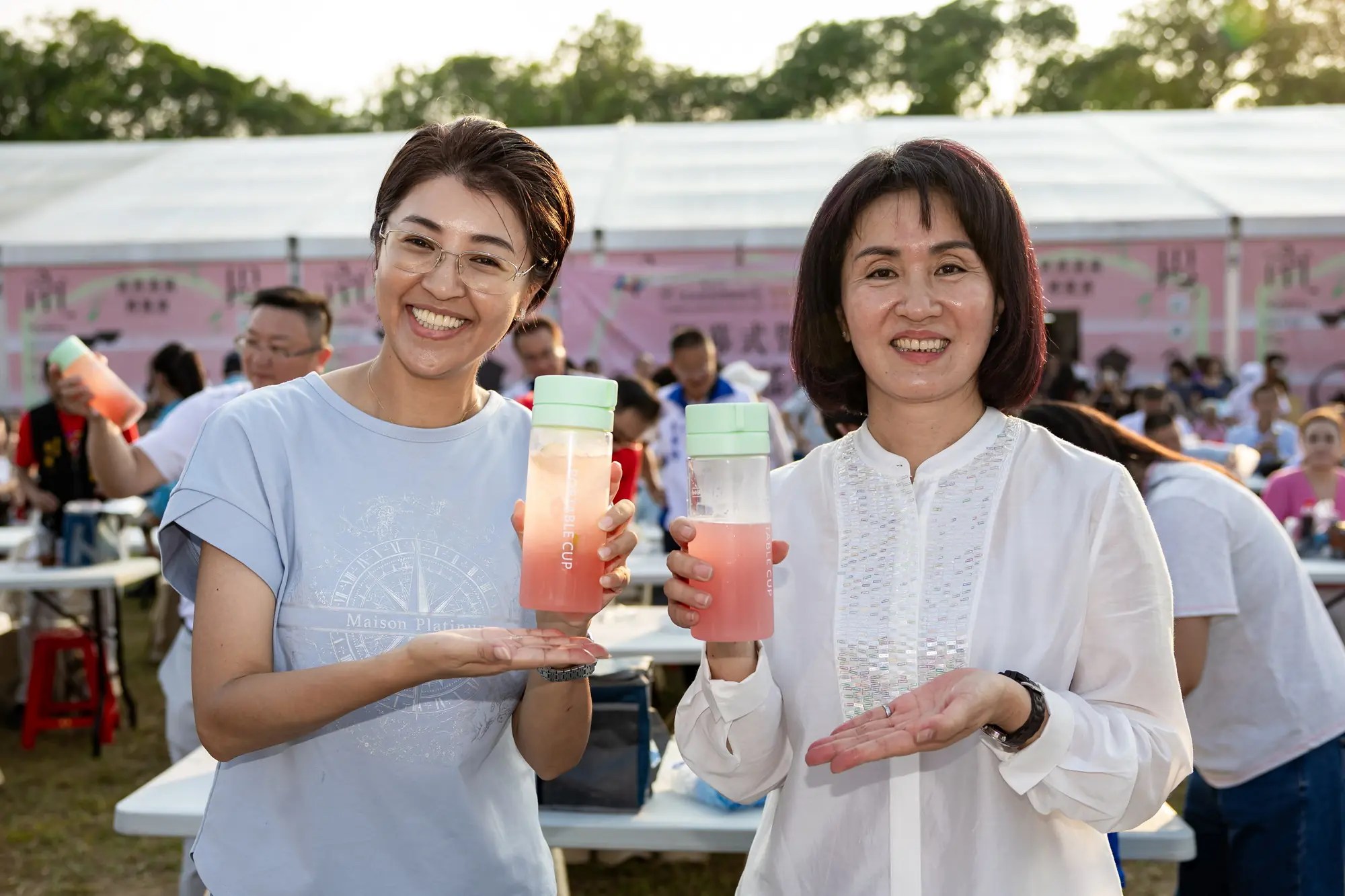 2025南投世界茶業博覽會 閉幕式千人手搖飲搖出好味道 2025南投世界茶業博覽會 閉幕式千人手搖飲搖出好味道