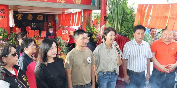 草屯稻香宮慶土地公聖誕 信眾捐香油錢助花蓮災區 許淑華親祭祈縣運昌隆 草屯稻香宮慶土地公聖誕 信眾捐香油錢助花蓮災區 許淑華親祭祈縣運昌隆