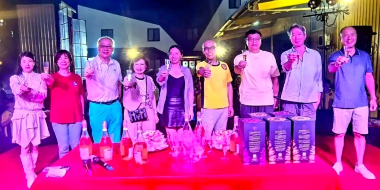 武緣相聚恩情滿月 武恩聖宮中秋公益晚會溫馨登場 武緣相聚恩情滿月 武恩聖宮中秋公益晚會溫馨登場