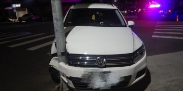 傍晚大甲路口驚見自撞 洪男酒測值超標!警方:零容忍依法辦理 傍晚大甲路口驚見自撞 洪男酒測值超標!警方:零容忍依法辦理