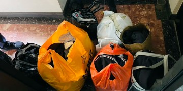 識貨竊賊專偷名牌!台中百貨 NIKE、ADIDAS 接連失竊 警逮 2 人還查獲毒品 識貨竊賊專偷名牌!台中百貨 NIKE、ADIDAS 接連失竊 警逮 2 人還查獲毒品