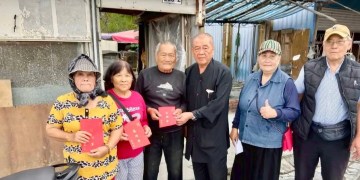 光復鄉堰塞湖災後重建 前進黨主席楊悟空與友人心手相連共同支援受災居民 光復鄉堰塞湖災後重建 前進黨主席楊悟空與友人心手相連共同支援受災居民