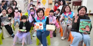 臺灣閱讀節~吉安探索走讀新視界 游淑貞變身一日館員伴小小藝術家 臺灣閱讀節~吉安探索走讀新視界 游淑貞變身一日館員伴小小藝術家