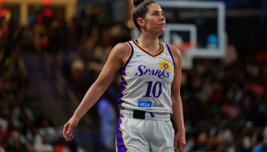Kelsey Plum y Breanna Stewart hablan sobre las negociaciones laborales de la WNBA: ‘Una huelga sería lo peor para ambas partes’ Kelsey Plum y Breanna Stewart hablan sobre las negociaciones laborales de la WNBA: ‘Una huelga sería lo peor para ambas partes’