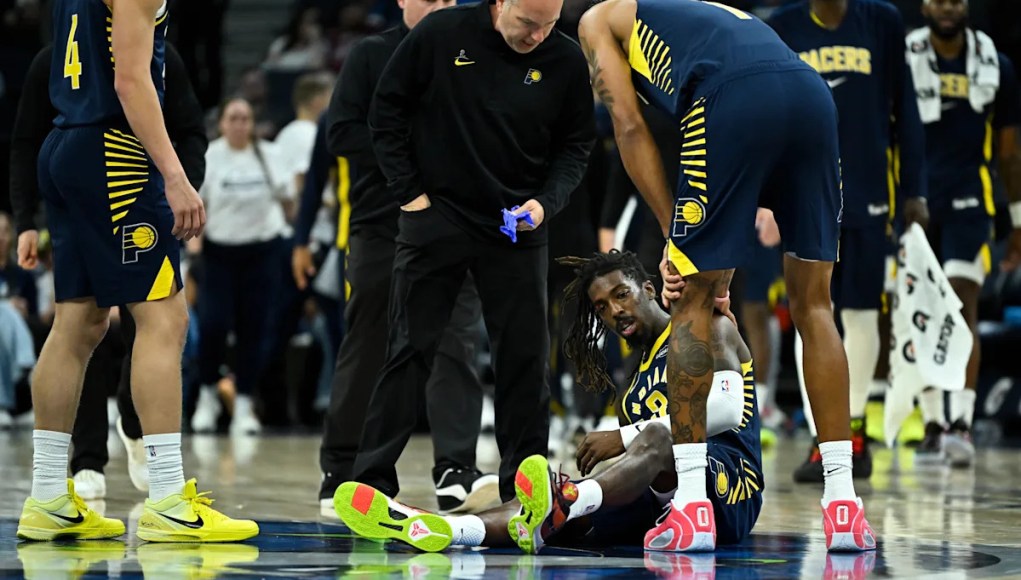 Delon Wright de los Pacers abandona la victoria de pretemporada sobre los Timberwolves después de una brutal colisión en la cabeza con Jaylen Clark Delon Wright de los Pacers abandona la victoria de pretemporada sobre los Timberwolves después de una brutal colisión en la cabeza con Jaylen Clark