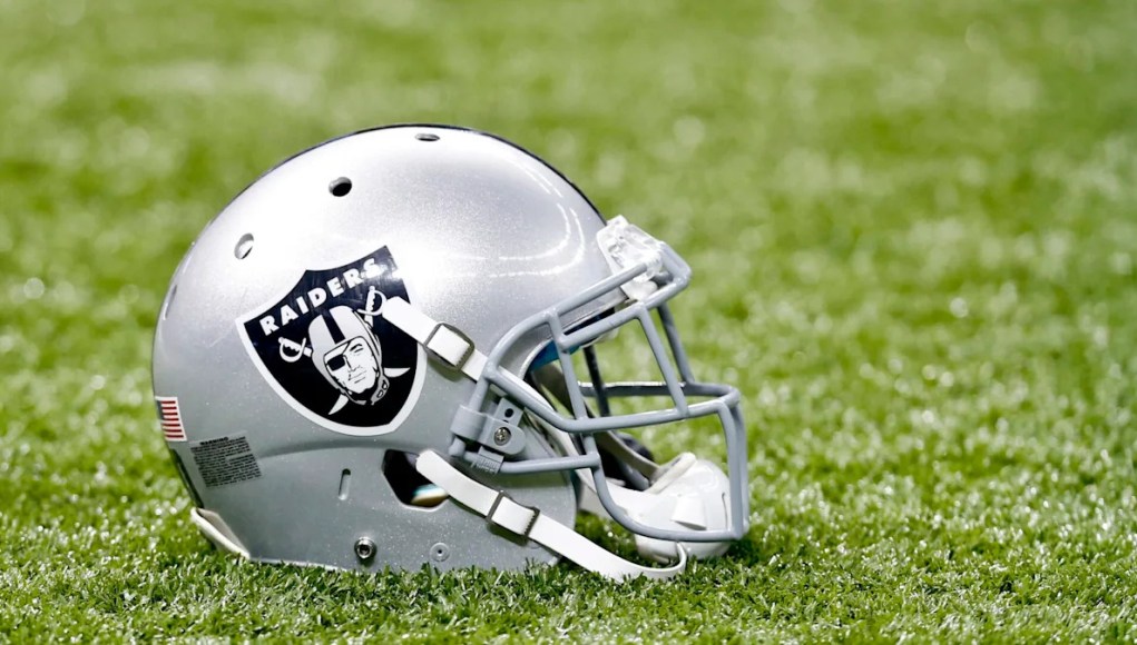 Los Raiders nombran a Derius Swinton coordinador interino de equipos especiales Los Raiders nombran a Derius Swinton coordinador interino de equipos especiales