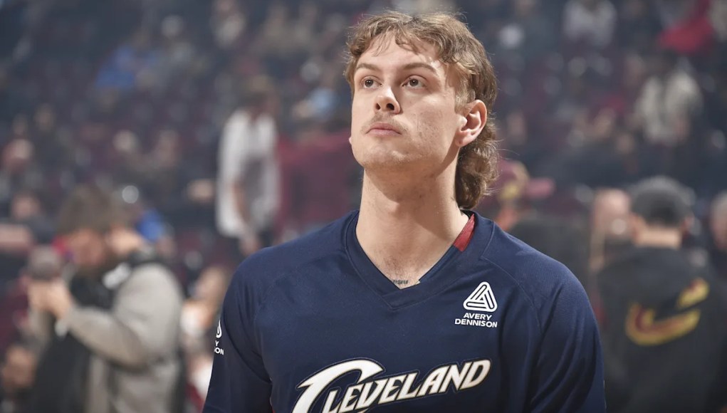 Los Cavs renuncian a su ex selección de segunda ronda Los Cavs renuncian a su ex selección de segunda ronda