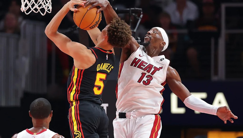 Bam Adebayo dice que votar por Jugador Defensivo del Año es «político»: no quiero rogar por ello Bam Adebayo dice que votar por Jugador Defensivo del Año es «político»: no quiero rogar por ello