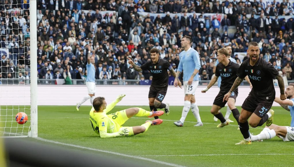 0-2. Politano insiste en el liderato 0-2. Politano insiste en el liderato