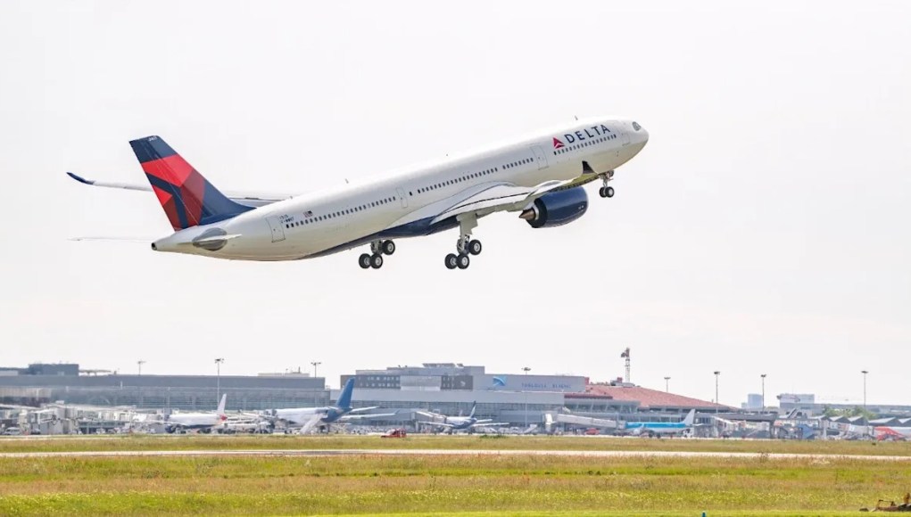 Delta niega el uso de la IA para establecer los precios de los vuelos después de enfrentar las críticas del Congreso de los legisladores Delta niega el uso de la IA para establecer los precios de los vuelos después de enfrentar las críticas del Congreso de los legisladores