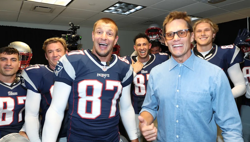 Rob Gronkowski regresa a Nueva Inglaterra con contrato de 1 día para retirarse con los Patriots Rob Gronkowski regresa a Nueva Inglaterra con contrato de 1 día para retirarse con los Patriots