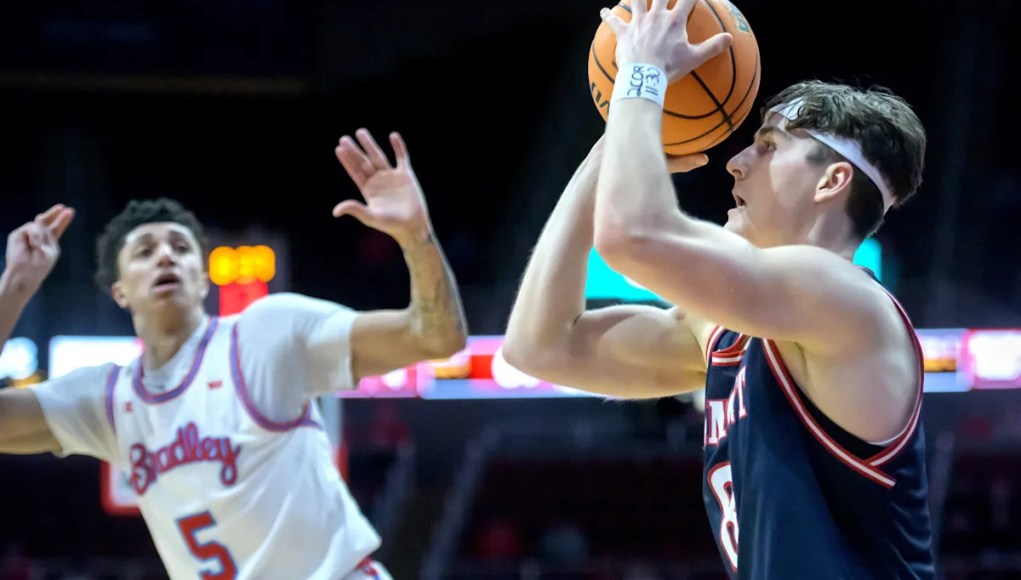 El Jugador del Año 2026 MVC se compromete con el baloncesto de Tennessee El Jugador del Año 2026 MVC se compromete con el baloncesto de Tennessee