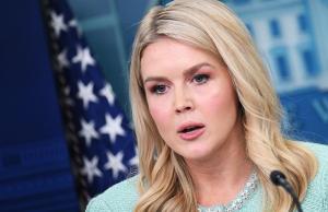 Karoline Leavitt dice que el reportero de AP ‘claramente’ no logró comprender el plan de tarifas de Trump después de un intercambio acalorado