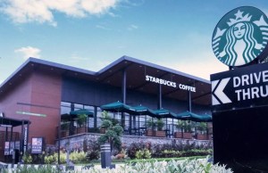 Terrell Suggs atrapó al video Gun Gun en Starbucks Drive-Thru que llevó a arrestar