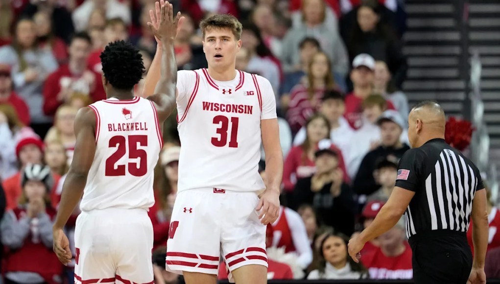 Guardia estrella de Badgers para ingresar al portal de transferencias Guardia estrella de Badgers para ingresar al portal de transferencias