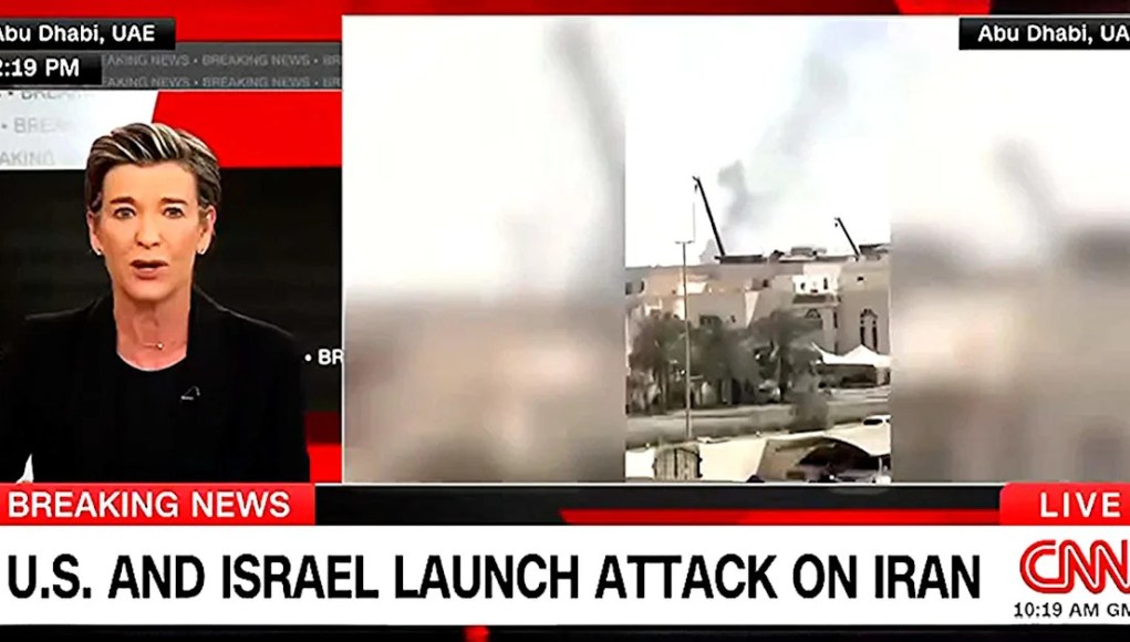 Presentador de CNN evacua estudio en medio de alarmas a todo volumen en impresionante momento en vivo en zona de guerra Presentador de CNN evacua estudio en medio de alarmas a todo volumen en impresionante momento en vivo en zona de guerra