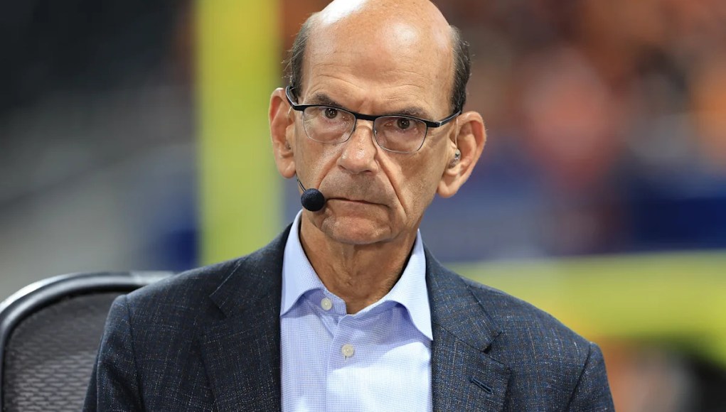 ESPN niega los informes de que Paul Finebaum ha sido excluido de ESPN Networks después de su interés en el Senado. ESPN niega los informes de que Paul Finebaum ha sido excluido de ESPN Networks después de su interés en el Senado.