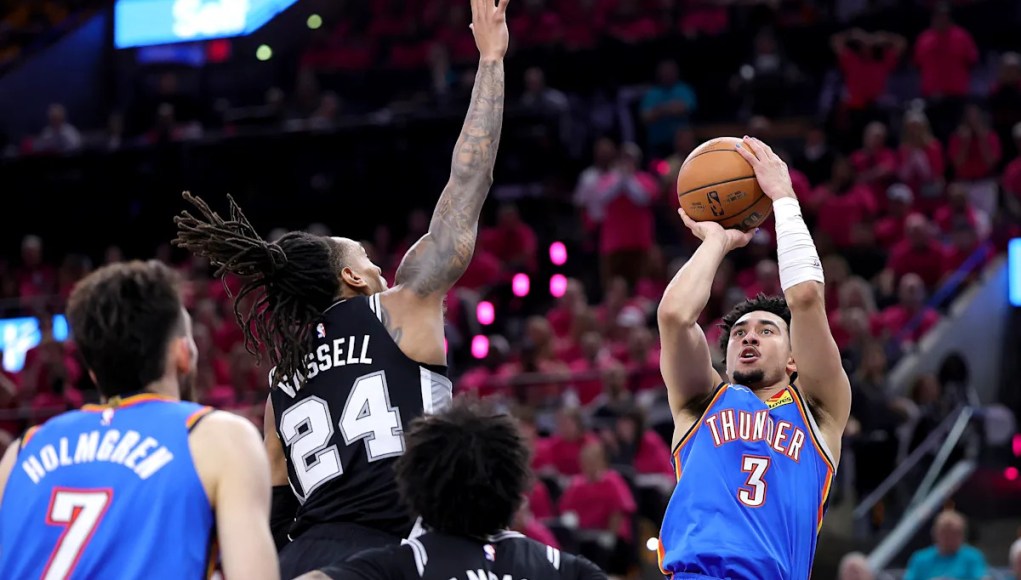 Después de la joya de WCF, Jared McCain del Thunder dice que «siempre amará» a Daryl Morey a pesar de que los 76ers lo cambiaron Después de la joya de WCF, Jared McCain del Thunder dice que «siempre amará» a Daryl Morey a pesar de que los 76ers lo cambiaron