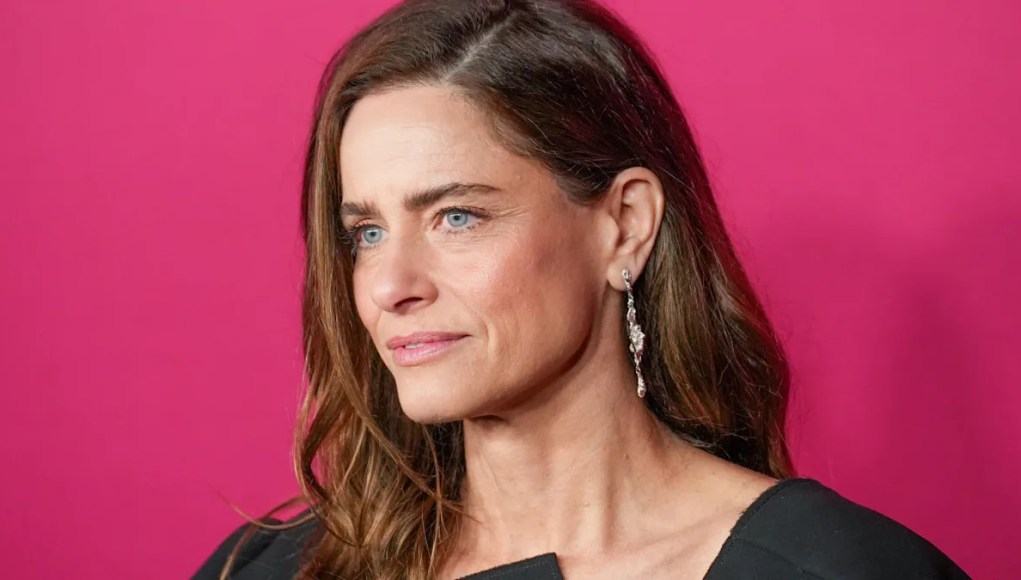 Amanda Peet y Hoda Kotb se unen por sobrevivir al cáncer de mama en una nueva entrevista Amanda Peet y Hoda Kotb se unen por sobrevivir al cáncer de mama en una nueva entrevista
