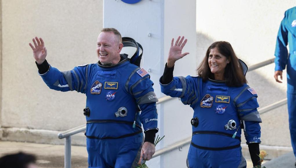 La oferta de Elon Musk de traer a casa astronautas varadas nunca llegaron a la estación espacial, dicen los astronautas de la NASA que todavía están en órbita después de 9 meses La oferta de Elon Musk de traer a casa astronautas varadas nunca llegaron a la estación espacial, dicen los astronautas de la NASA que todavía están en órbita después de 9 meses