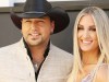 Jason y Brittany Aldean comparten homenaje acústico en movimiento con ‘Drink a Beer’ de Luke Bryan