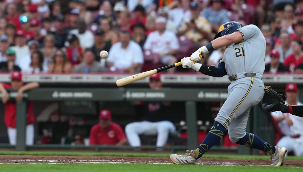 La racha de victorias de los cerveceros llega a la franquicia registro 14 juegos mientras los errores defensivos se hunden en los rojos en entradas adicionales La racha de victorias de los cerveceros llega a la franquicia registro 14 juegos mientras los errores defensivos se hunden en los rojos en entradas adicionales