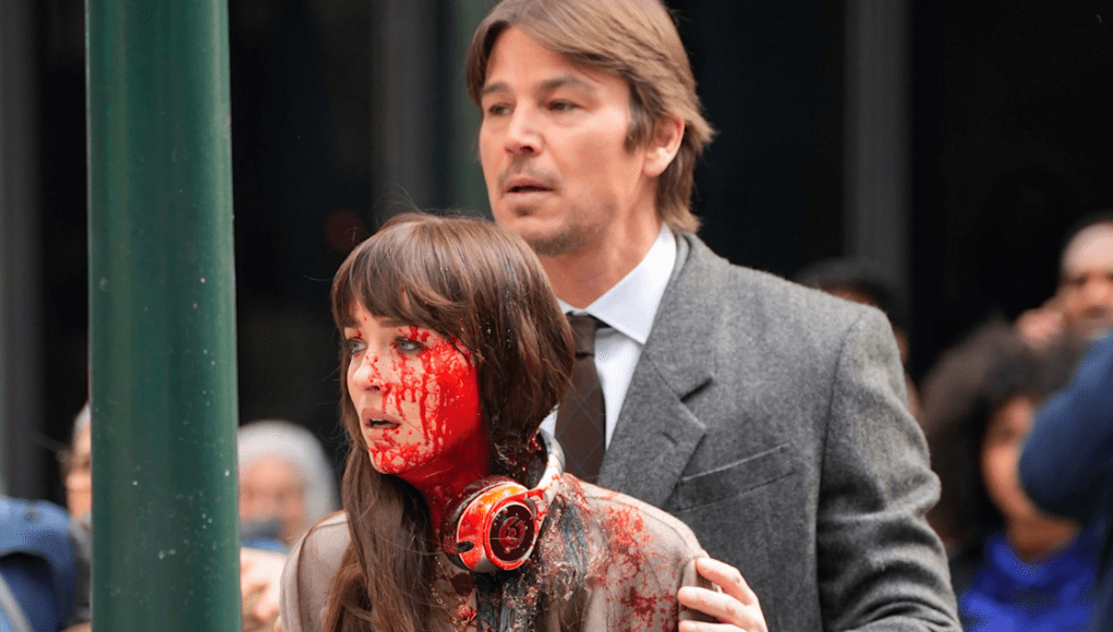 ¿Qué sigue para los fanáticos de Colleen Hoover? Dakota Johnson, Josh Hartnett y Anne Hathaway protagonizan ‘Verity’, y las cosas ya están sangrientas. ¿Qué sigue para los fanáticos de Colleen Hoover? Dakota Johnson, Josh Hartnett y Anne Hathaway protagonizan ‘Verity’, y las cosas ya están sangrientas.