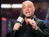 ‘¡Vete a la mierda!’ Los Globos de Oro intentaron darle a Joe Rogan un billete de 500 dólares por la nominación a ‘Mejor Podcast’