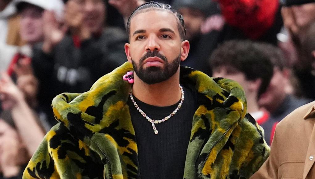 Drake anuncia ‘OVO Fest estará de regreso este verano’ en el concierto Central CEE en Toronto Drake anuncia ‘OVO Fest estará de regreso este verano’ en el concierto Central CEE en Toronto
