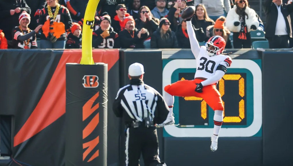 Rumores de los Dallas Cowboys: ¿A qué LB agente libre podrían apuntar los Cowboys? Rumores de los Dallas Cowboys: ¿A qué LB agente libre podrían apuntar los Cowboys?