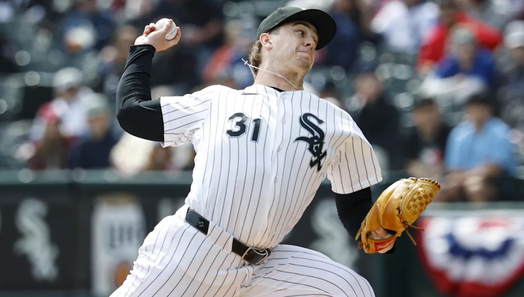 Hilo del juego: Azulejos (4-3) contra Medias Blancas (2-5) Hilo del juego: Azulejos (4-3) contra Medias Blancas (2-5)