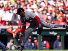 Los Medias Rojas lanzan un salvaje juego de entradas extra ante los Rojos en una montaña rusa impulsada por ABS