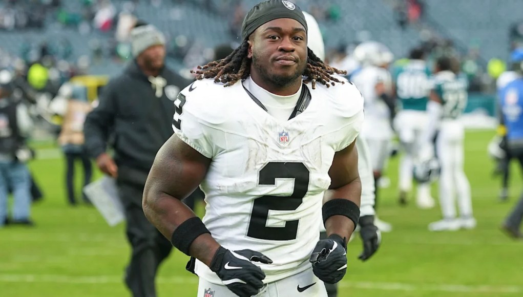 Se avecinan mejores días para los RB novatos Ashton Jeanty y Omarion Hampton, más historias de fútbol de fantasía para ver en esta temporada baja Se avecinan mejores días para los RB novatos Ashton Jeanty y Omarion Hampton, más historias de fútbol de fantasía para ver en esta temporada baja