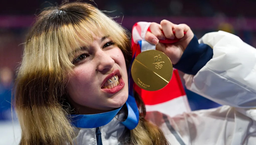 ¿Quién es Alysa Liu, la patinadora artística alternativa del equipo de EE. UU. que ya ganó una medalla de oro olímpica y está compitiendo por más? ¿Quién es Alysa Liu, la patinadora artística alternativa del equipo de EE. UU. que ya ganó una medalla de oro olímpica y está compitiendo por más?