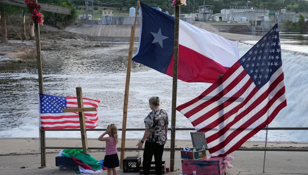 Trump planea recorrer el daño por inundación de Texas mientras el alcance del desastre prueba su promesa de cerrar FEMA Trump planea recorrer el daño por inundación de Texas mientras el alcance del desastre prueba su promesa de cerrar FEMA