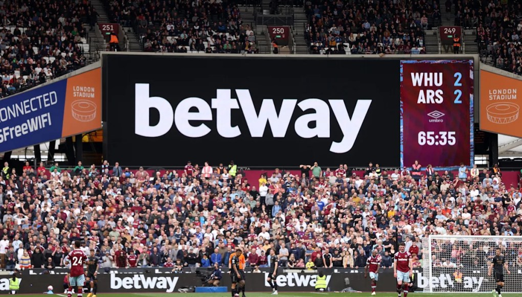 El técnico del West Ham envía una advertencia al Arsenal antes del gran derbi de Londres El técnico del West Ham envía una advertencia al Arsenal antes del gran derbi de Londres