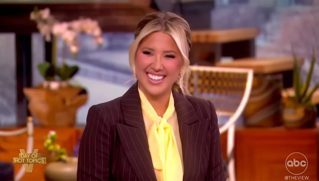 Savannah Chrisley aborda el ‘odio’ después de debutar como copresentadora invitada de ‘The View’: ‘Permaneciendo firme’ Savannah Chrisley aborda el ‘odio’ después de debutar como copresentadora invitada de ‘The View’: ‘Permaneciendo firme’