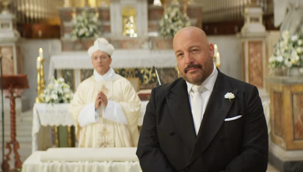 Kevin James brilla como un romántico desesperado en el tráiler de la comedia romántica ‘Solo Mio’ con Nicole Grimaudo Kevin James brilla como un romántico desesperado en el tráiler de la comedia romántica ‘Solo Mio’ con Nicole Grimaudo